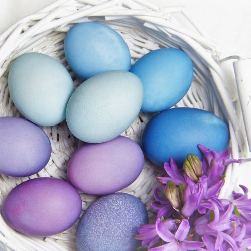 Prírodné farby na veľkonočné vajíčka – zo surovín, ktoré máte v špajze