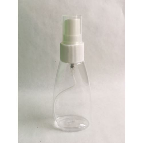 Plastová fľaštička v tvare pyramídy číra s bielym rozprašovačom, 50 ml