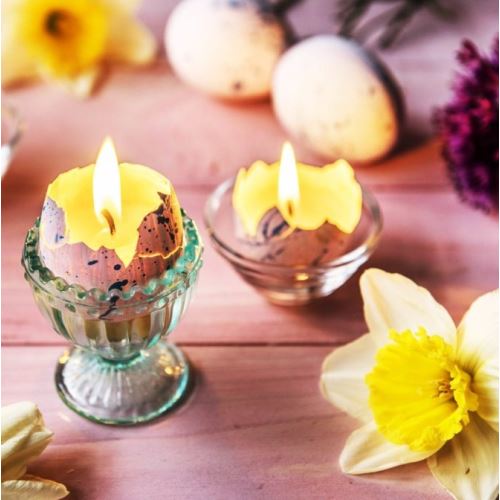 Jarné sviečky vo vajíčkových škrupinách – ako si vyrobiť veľkonočnú sviečku